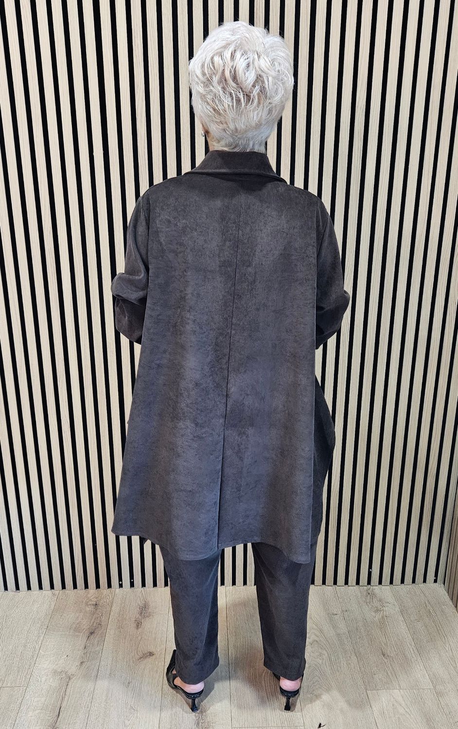 Relaxed Button-Through Two-Piece Suit - Chocolate 
