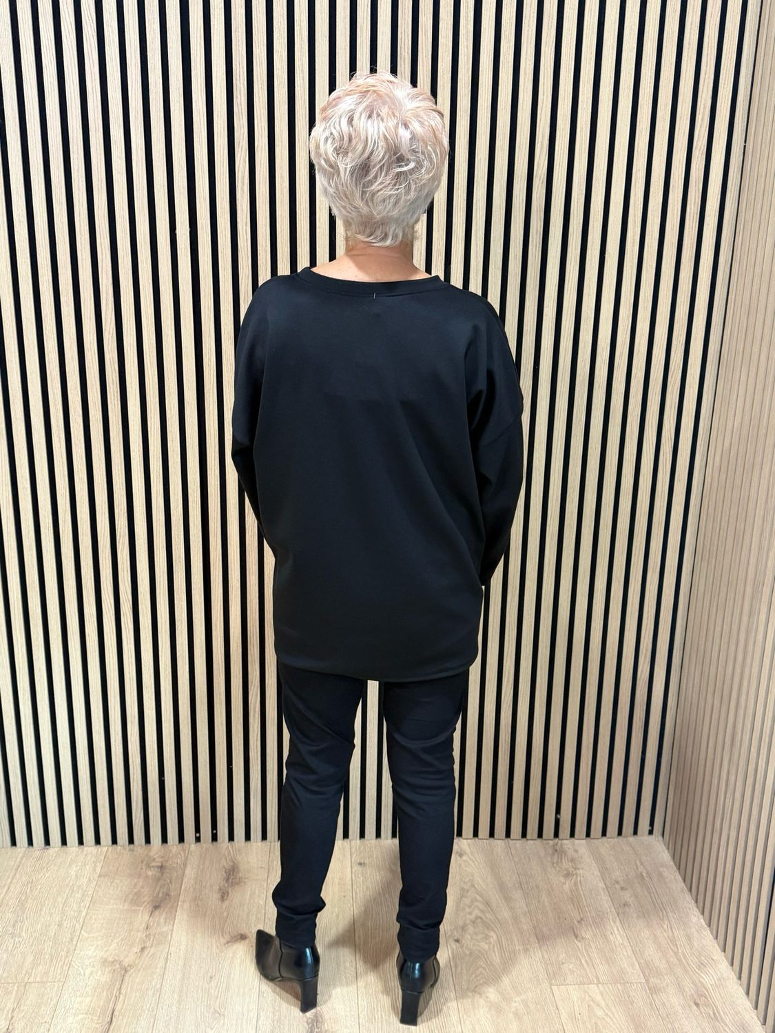 Abstract Leaf Print Tie Hem Sweatshirt - Black
