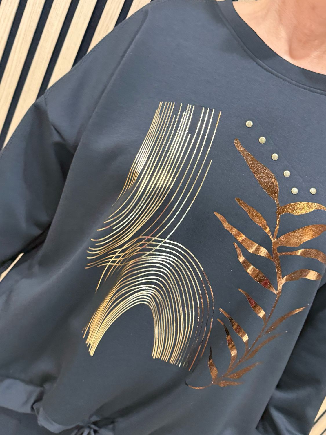 Abstract Leaf Print Tie Hem Sweatshirt - Black