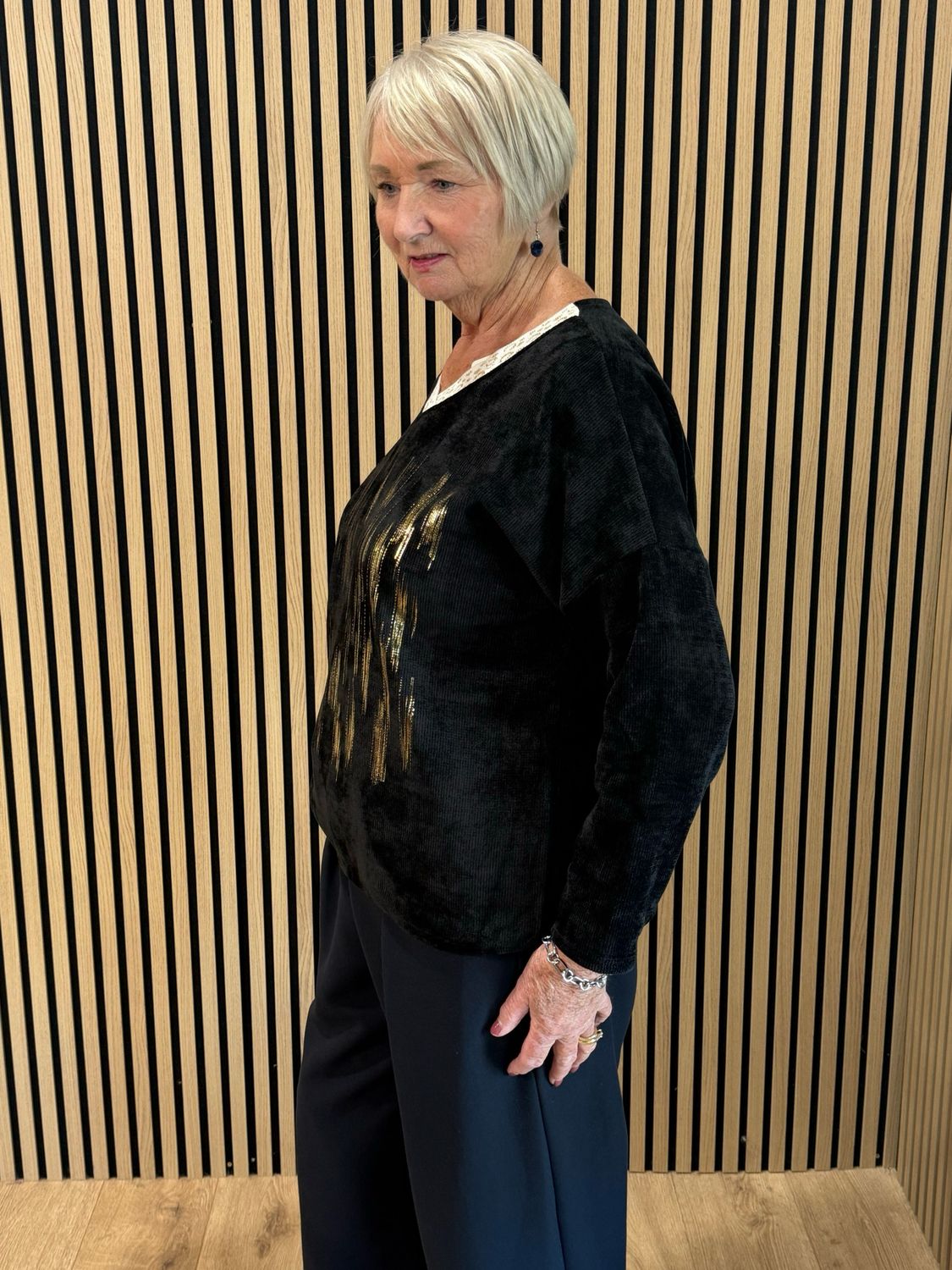 Metallic Abstract Print V-Neck Jumper - Black