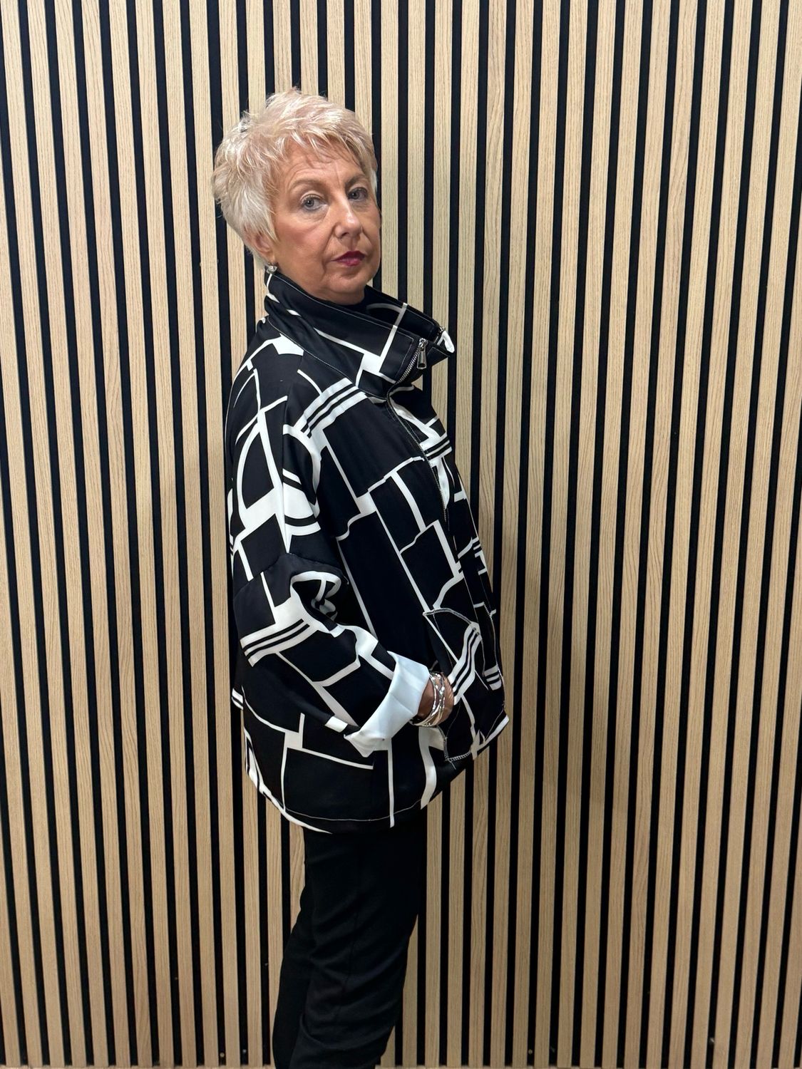 Abstract Print Zip Detail Jacket - Black/White