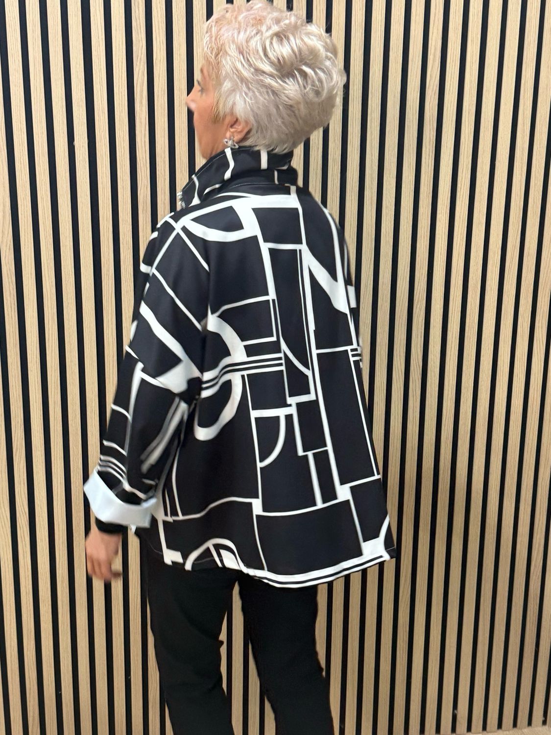 Abstract Print Zip Detail Jacket - Black/White