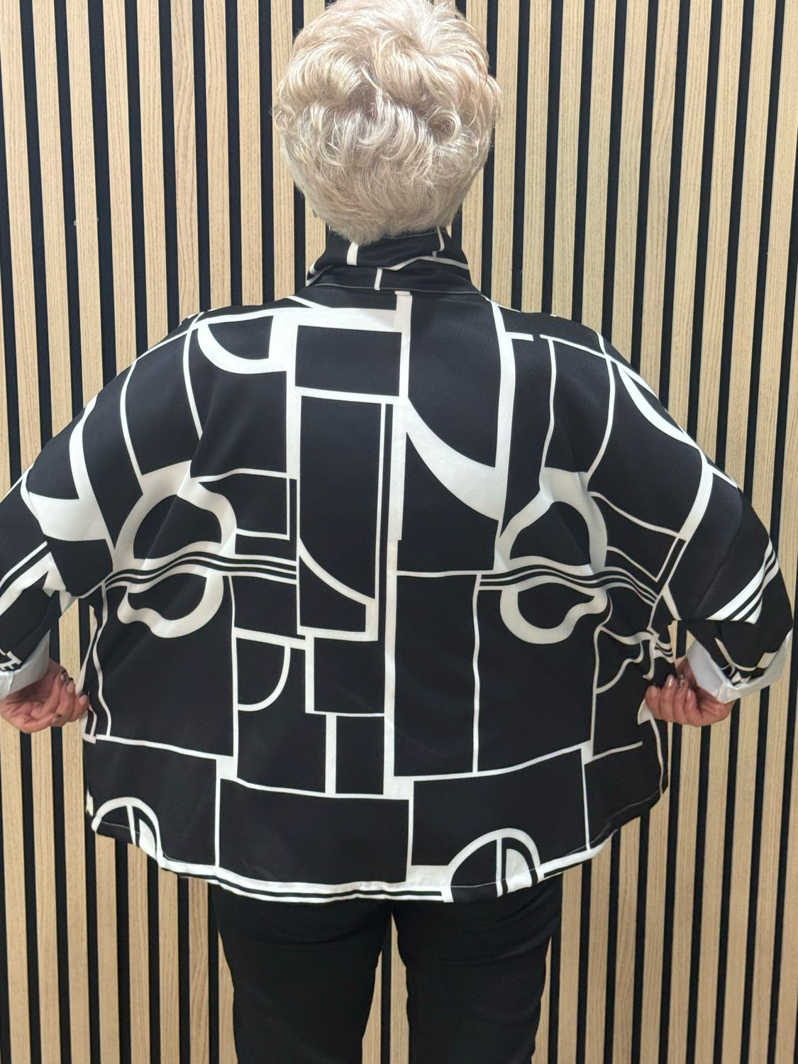 Abstract Print Zip Detail Jacket - Black/White