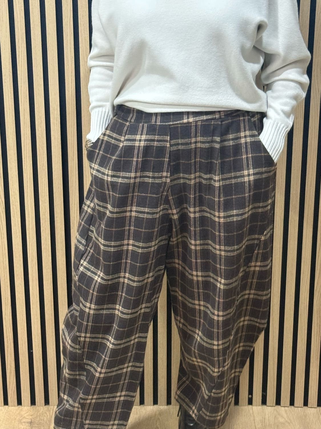 Checked Wide Leg Barrel Pants- Chocolate