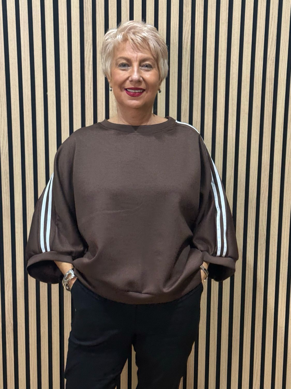 Contrast Stripe Sleeve Jersey Top - Chocolate