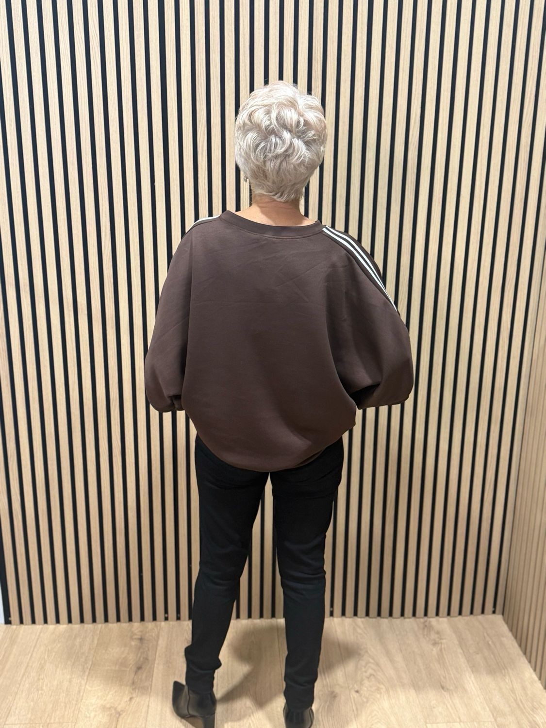 Contrast Stripe Sleeve Jersey Top - Chocolate