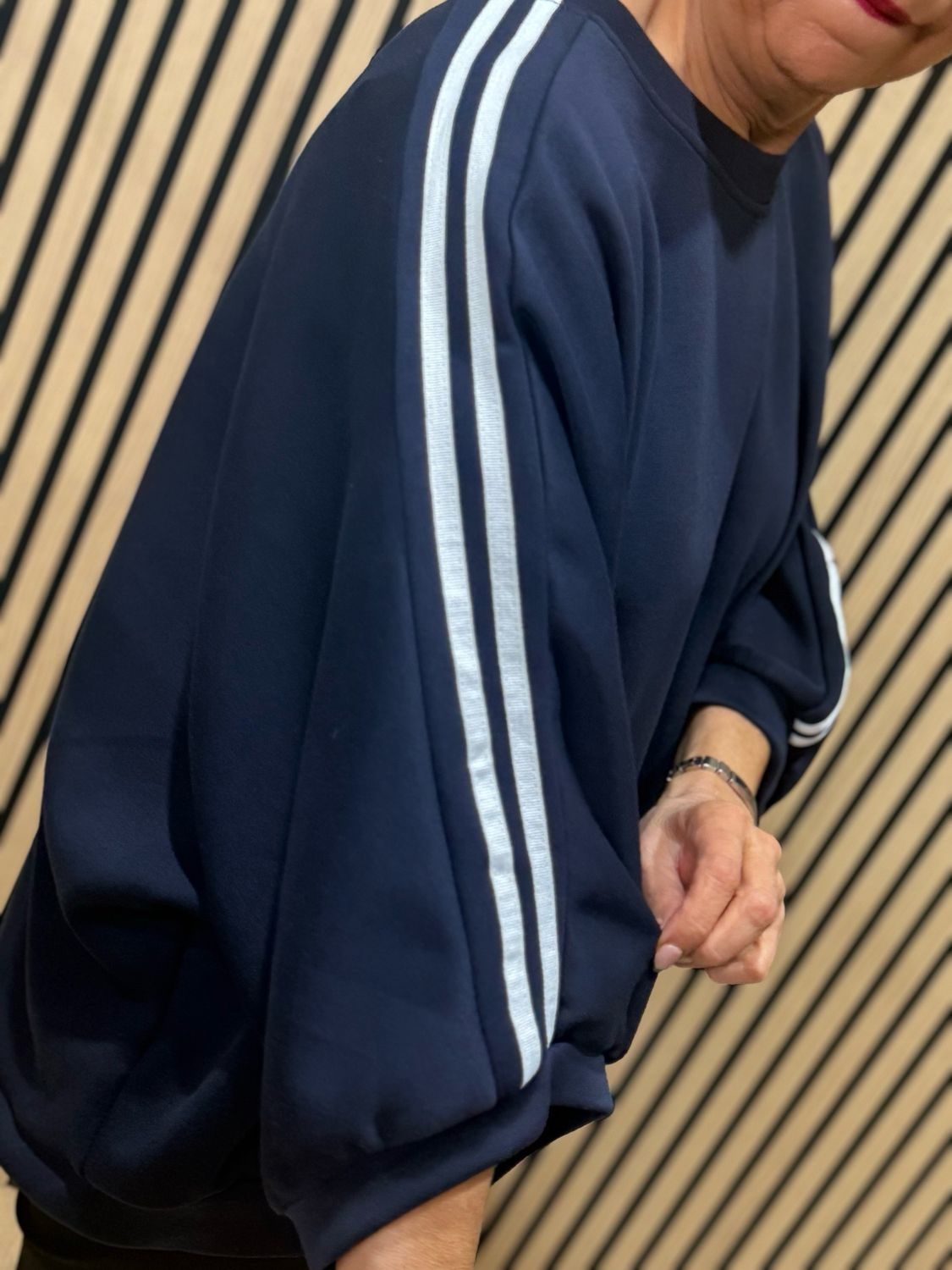 Contrast Stripe Sleeve Jersey Top - Navy