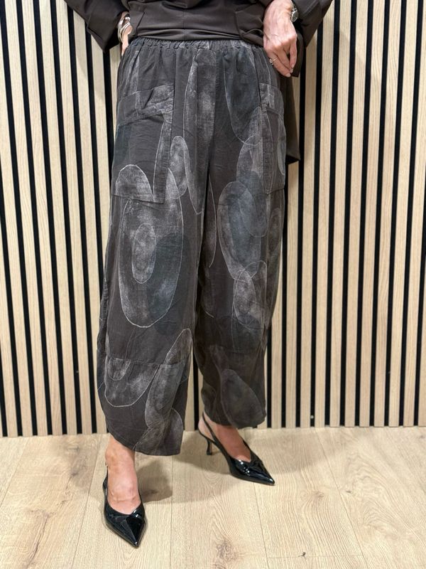 Abstract Print Tulip Bottom Trousers - Chocolate