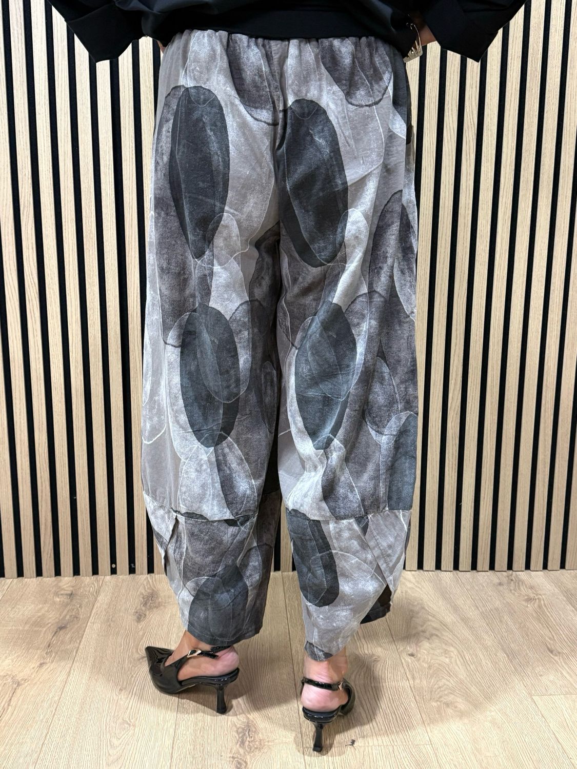 Abstract Print Cowl Neck Top &amp; Tulip Bottom Co-Ord- Stone