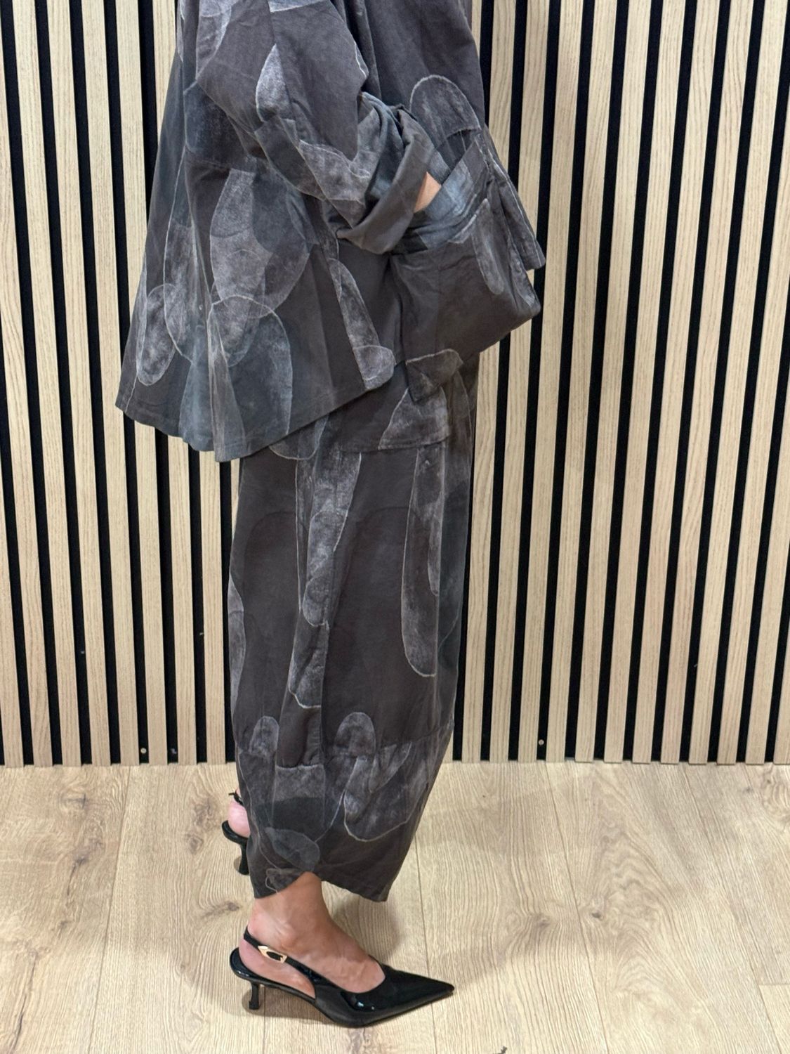 Abstract Print Cowl Neck Top &amp; Tulip Bottom Co-Ord - Chocolate