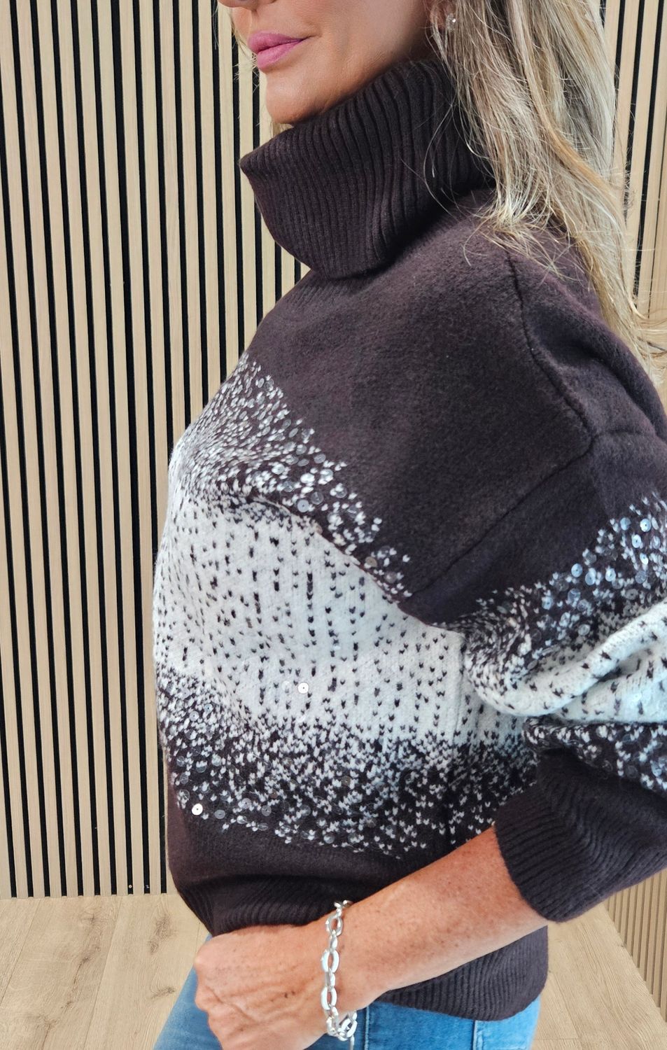 Sequin Detail Roll-Neck Jumper – Chocolate