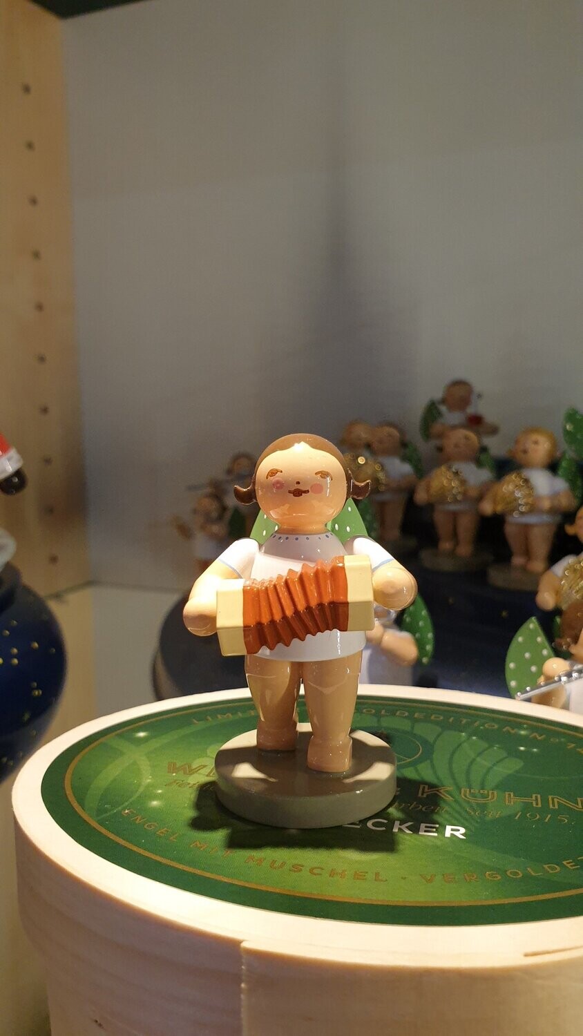 Engel mit heller Konzertina, Wendt & Kühn