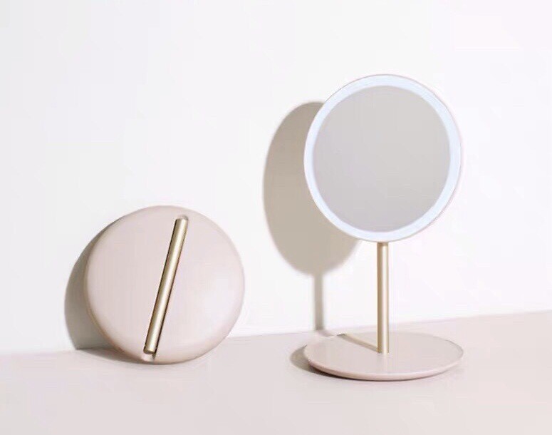 Portable LED Travel Makeup e-Mirror