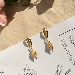 Conch Vintage Earrings