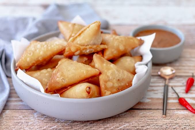 Beef Samoosas per dozen