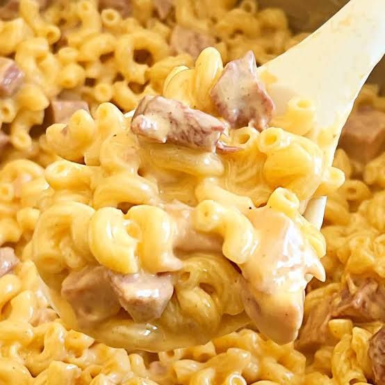Mac n Cheese with ham