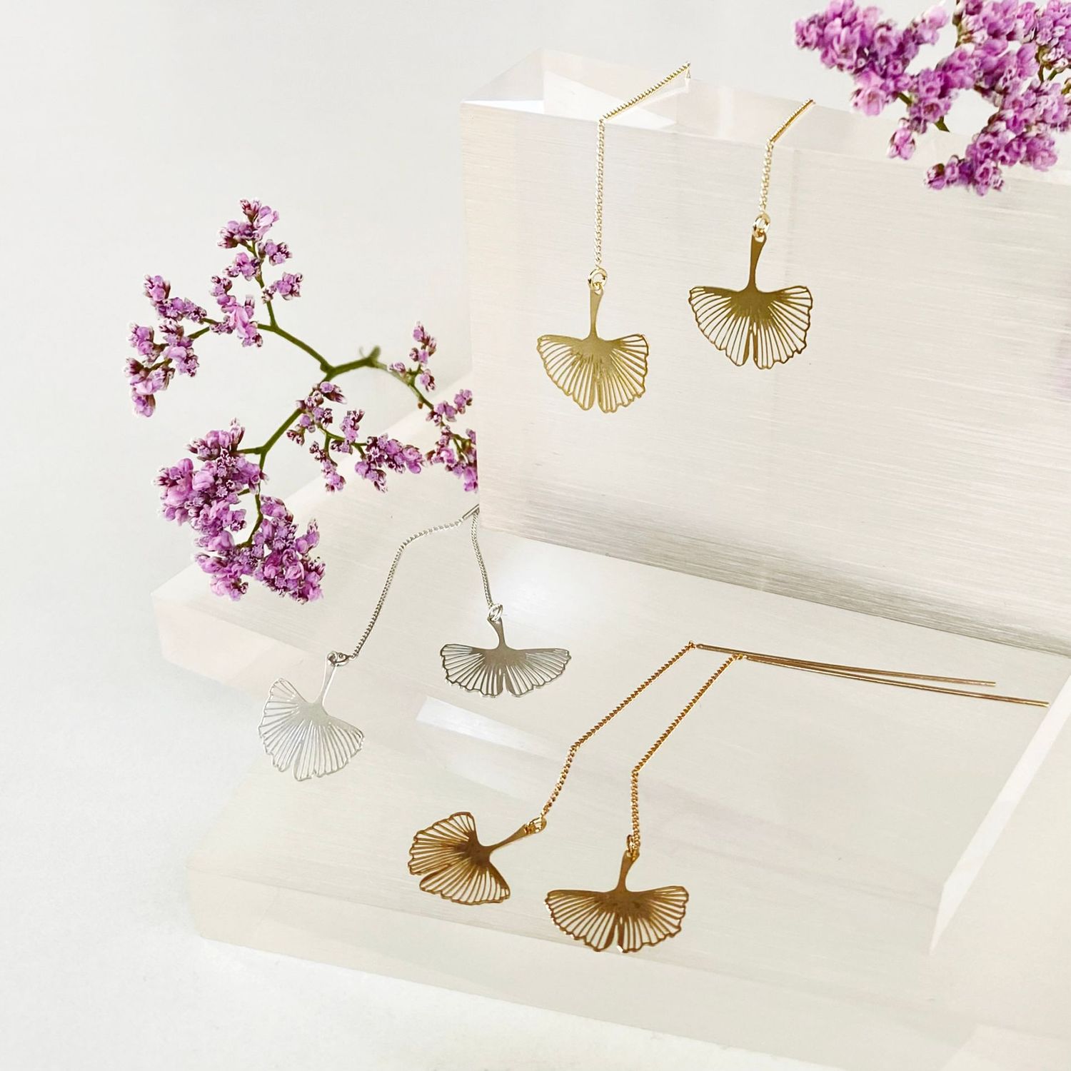 Durchzieher Ohrringe mit Ginkgoblatt