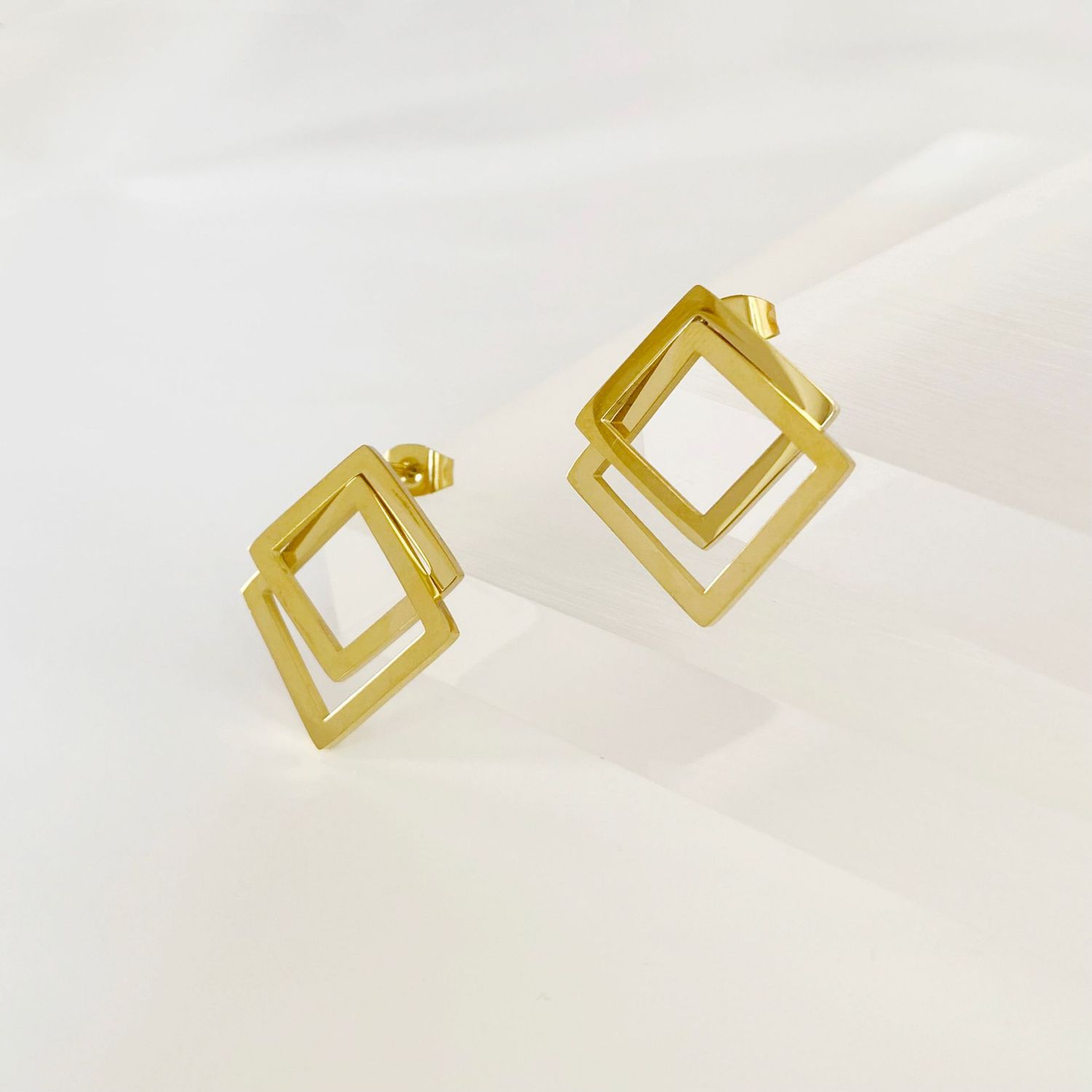 ​Quadrat Ohrringe Gold aus Edelstahl