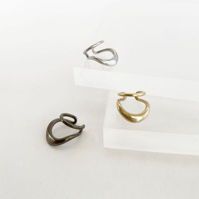Zweireihiger Earcuff, Ohrklemme gewellt Zweireihiger Earcuff, Ohrklemme gewellt