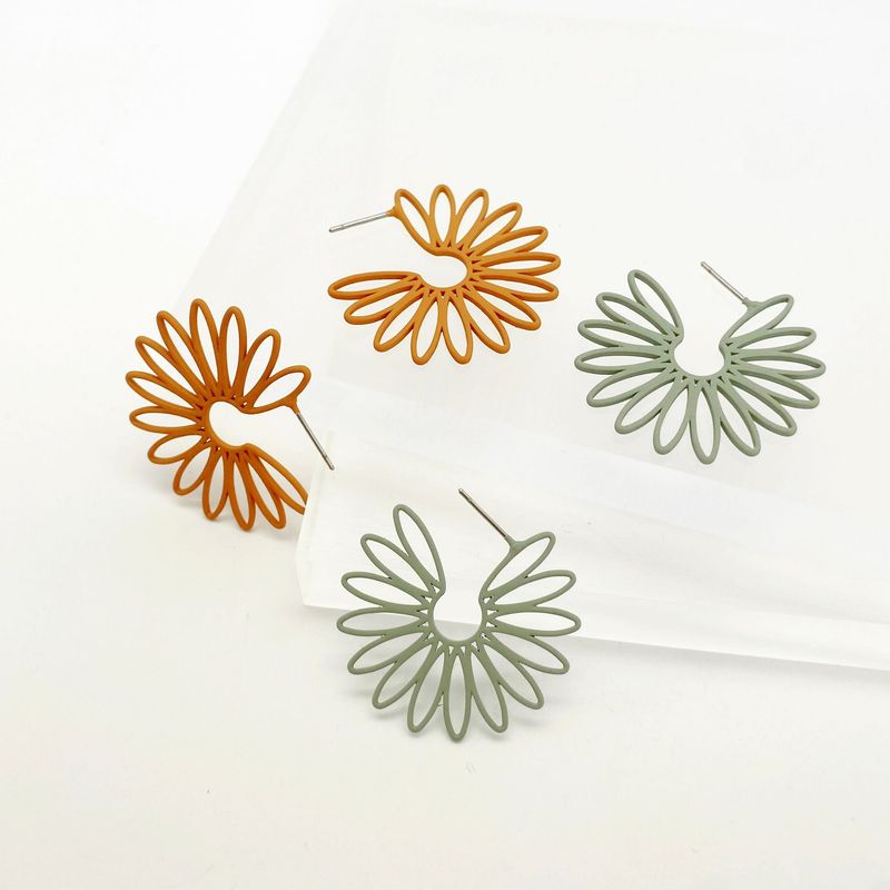 Ringförmige Blumen Creolen