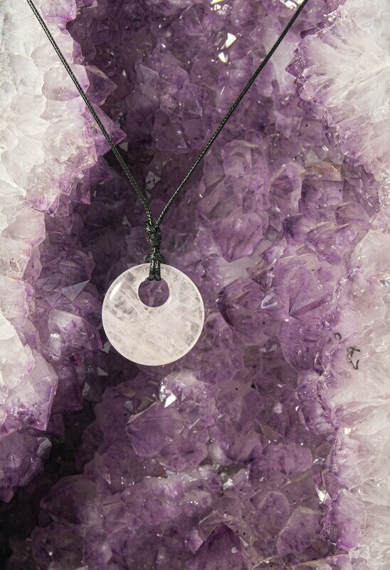 Rosenquarz Freeform als Anhänger