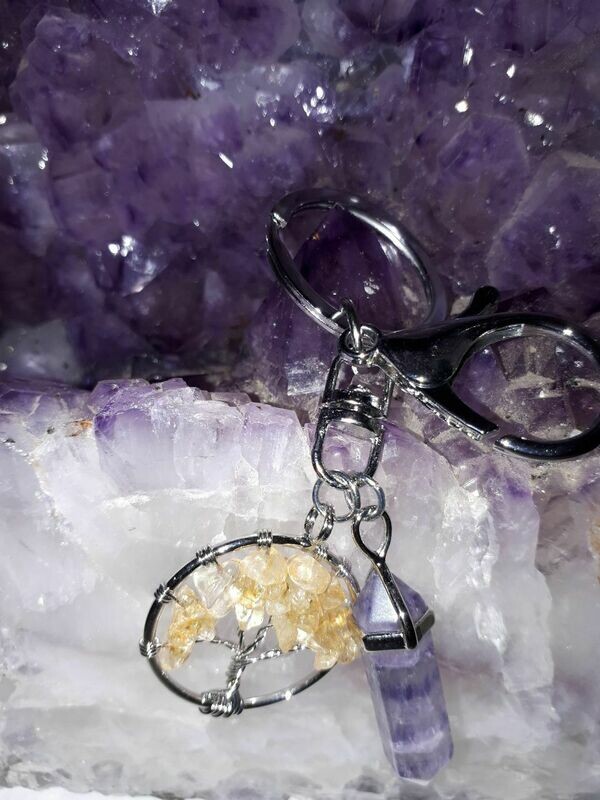 Edelstein Lebensbaum Schlüsselanhänger Citrin mit Amethyst Spitze
