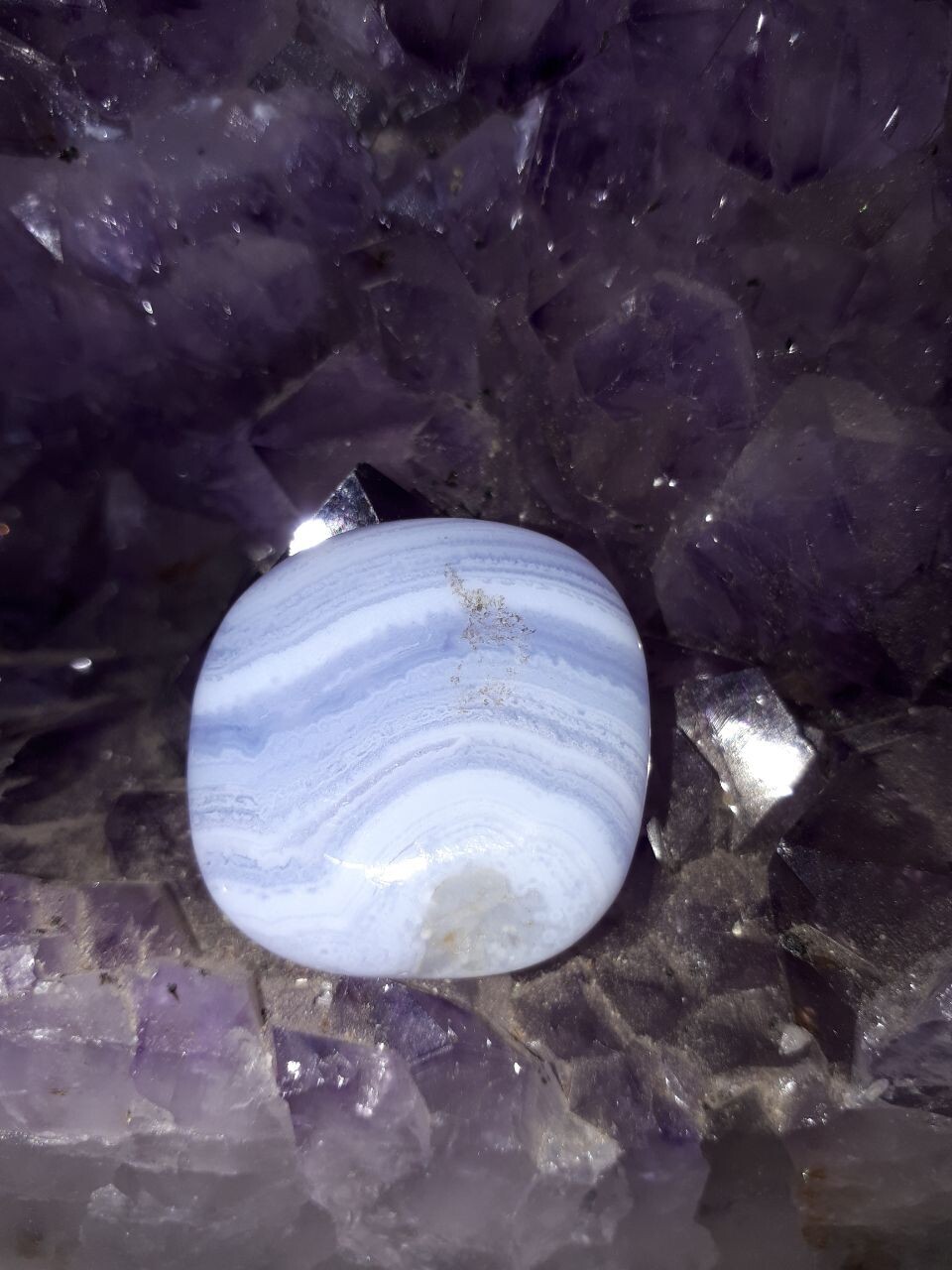 Chalcedon ungelocht