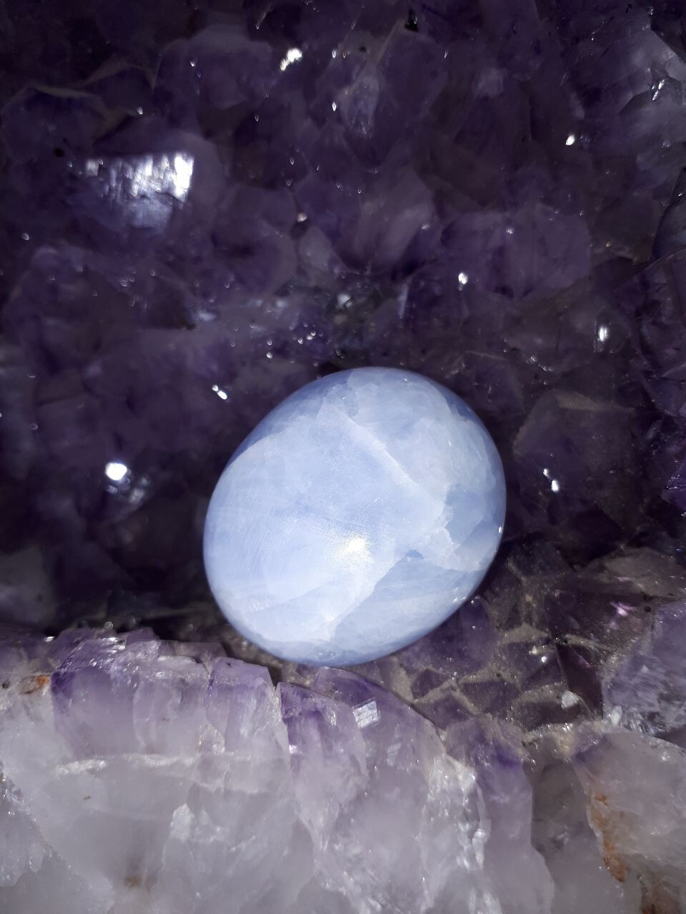 Blauer Calcit ungelocht