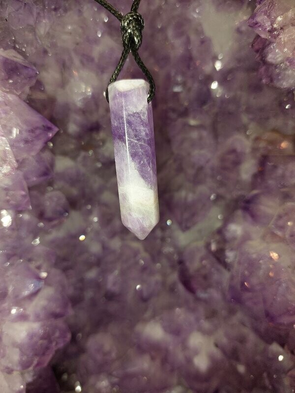 Amethyst Chevron Spitze als Anhänger