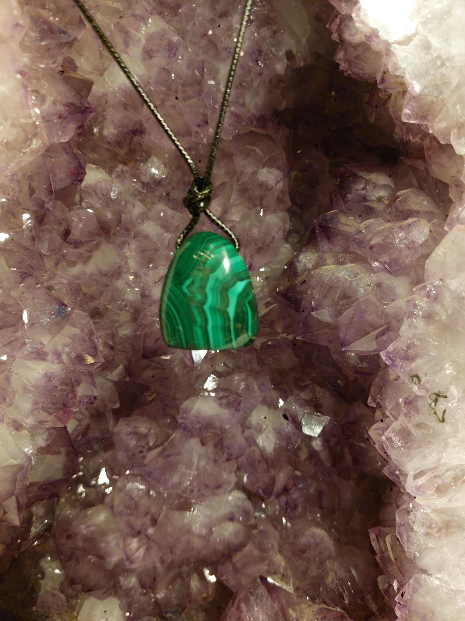 Malachit Tropfenform 