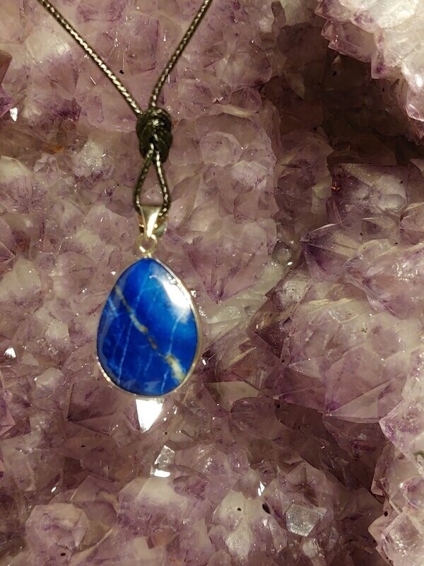 Lapislazuli oval silber farbene Fassung als Anhänger