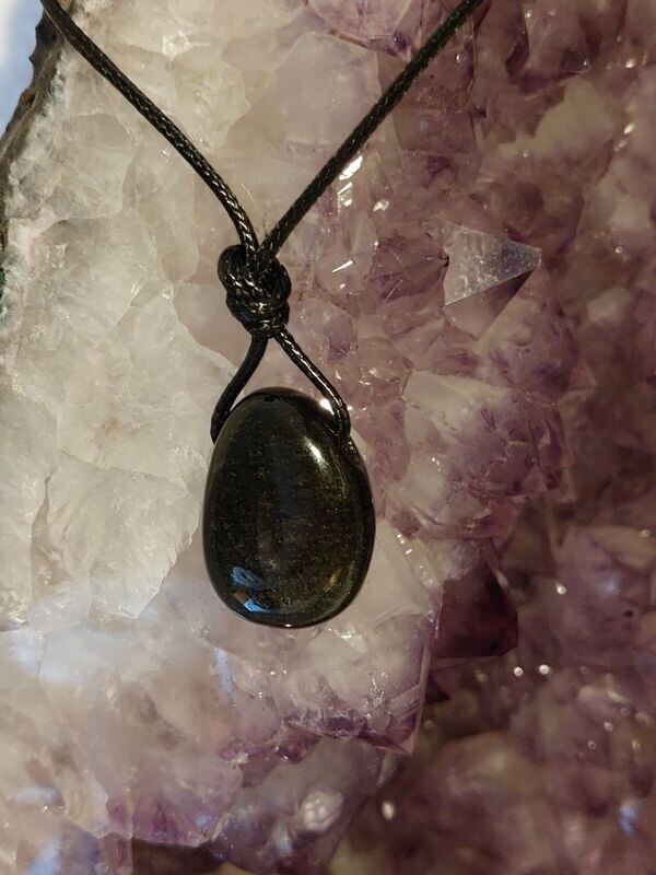 Gold-Obsidian Tropfenform als Anhänger