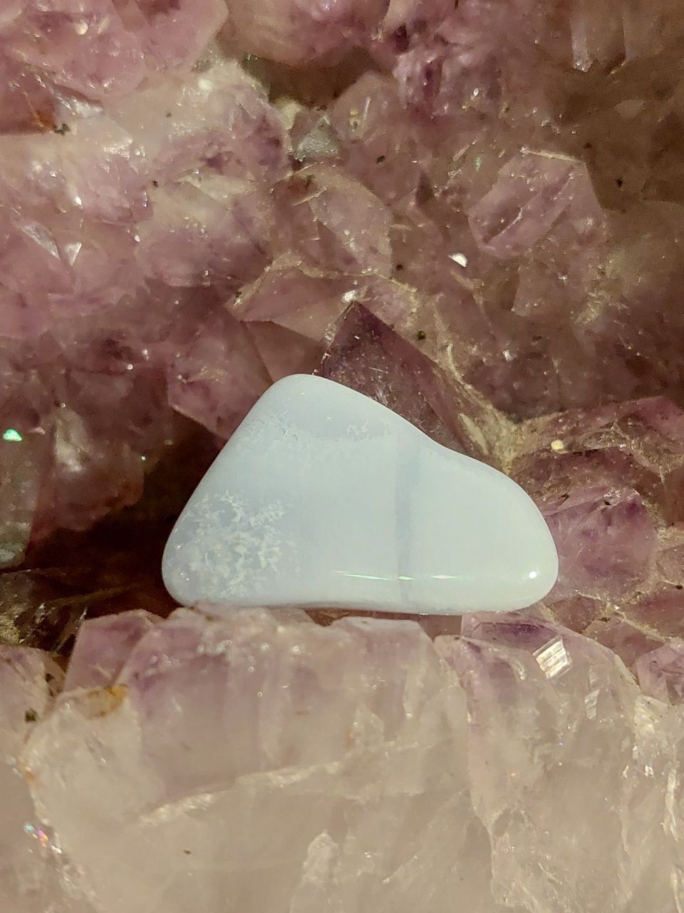 Chalcedon ungelocht