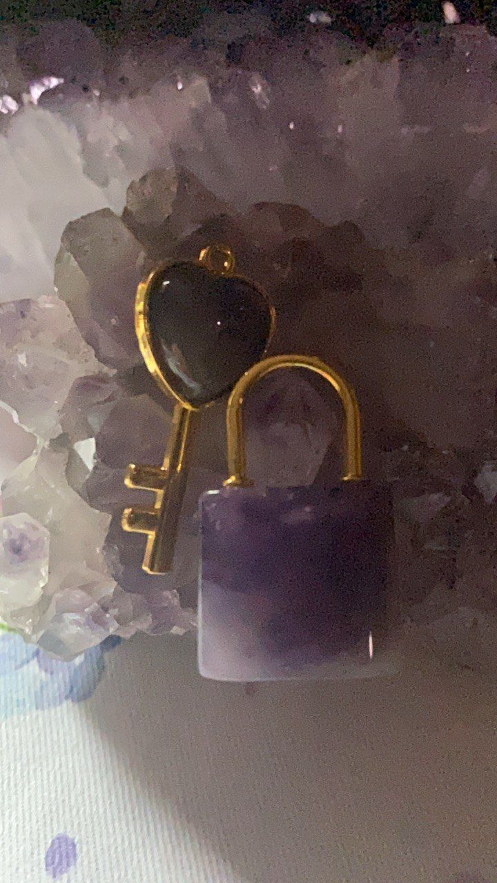 Amethyst Schloss & Schlüssel als Anhänger