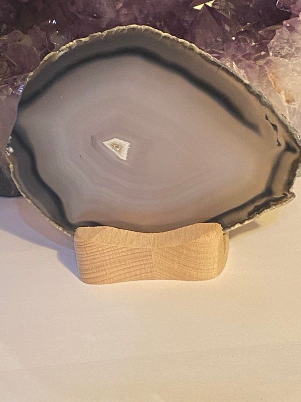 Achatscheiben-Teelicht blau mit auskristallisierendem Bergkristall Achatscheiben-Teelicht blau mit auskristallisierendem Bergkristall