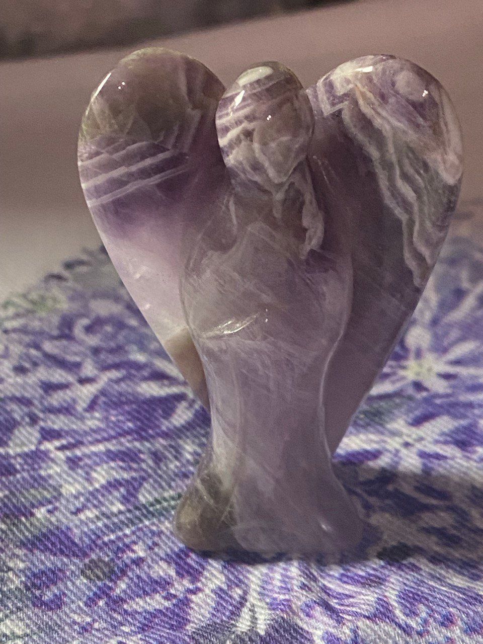 Amethyst Engel stehend mit Chevron Amethyst Engel stehend mit Chevron