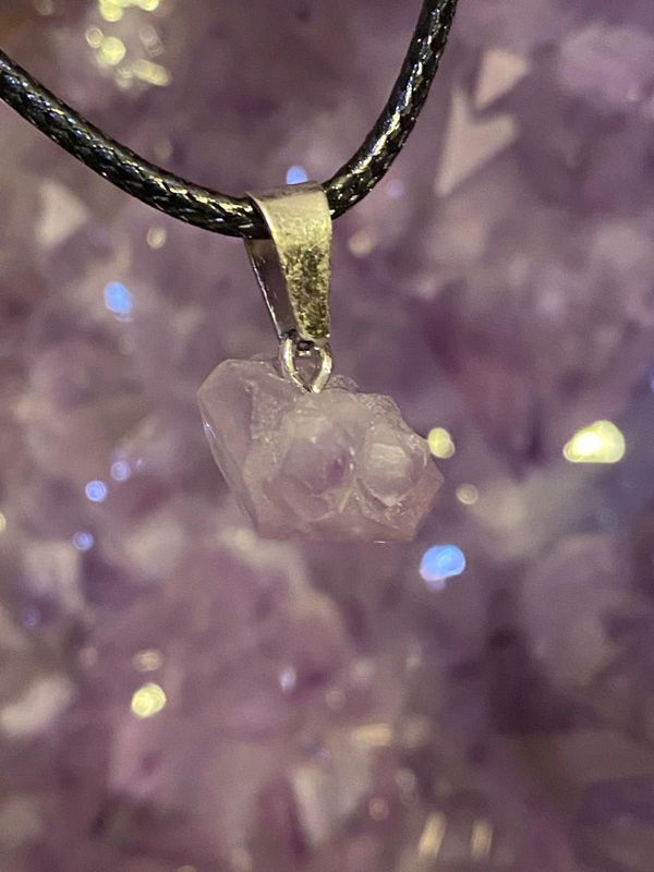 Amethyst Naturspitzen klein als Anhänger