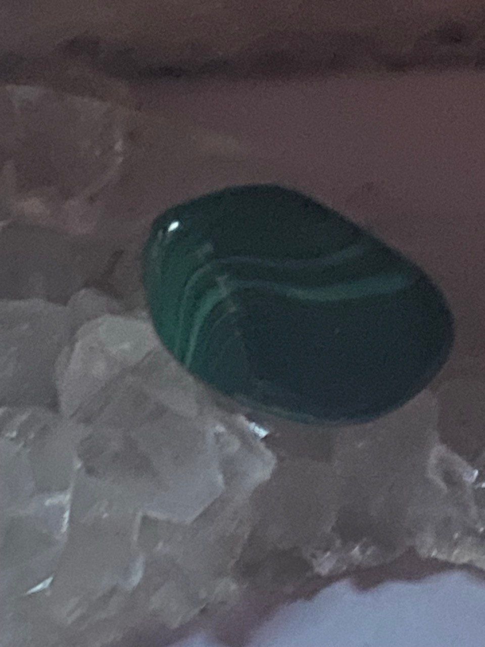 Malachit flach ungelocht