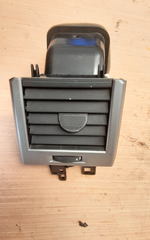 RANGE ROVER SPORT 05-09 AIR VENT RH RIGHT CENTRE JBD500160XXX
