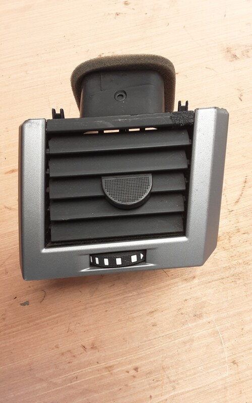 RANGE ROVER SPORT 05-09 AIR VENT LH LEFT OUTER JBD500190XXX