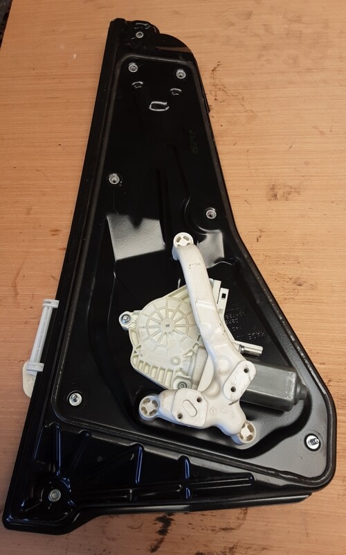 RANGE ROVER SPORT 2008 LEFT HAND PASSENGER REAR WINDOW REGULATOR