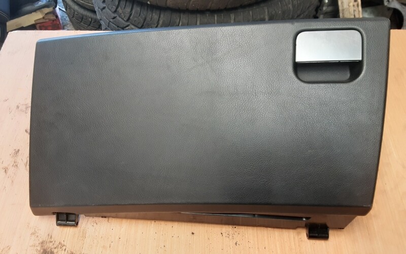 RANGE ROVER VOGUE L322 2007 TDV8 GLOVE BOX WITH LIGHT YQS500330