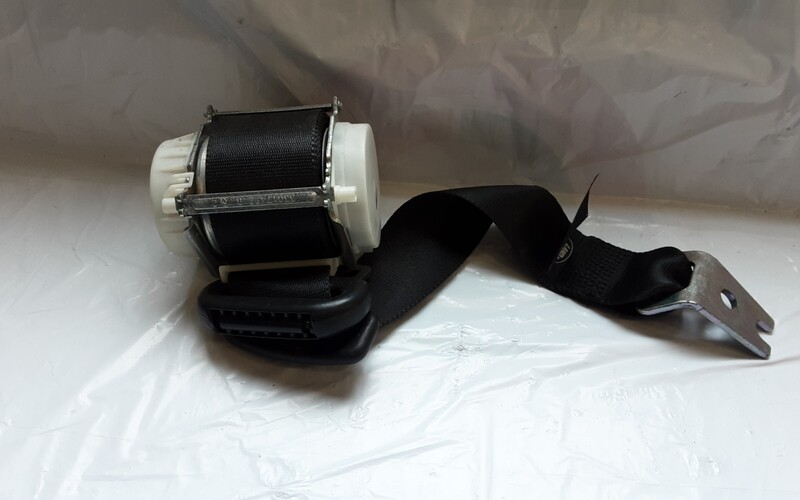LAND ROVER FREELANDER 2 DRIVERS SIDE REAR OSR SEATBELT 6G9N 611B68 CDW
