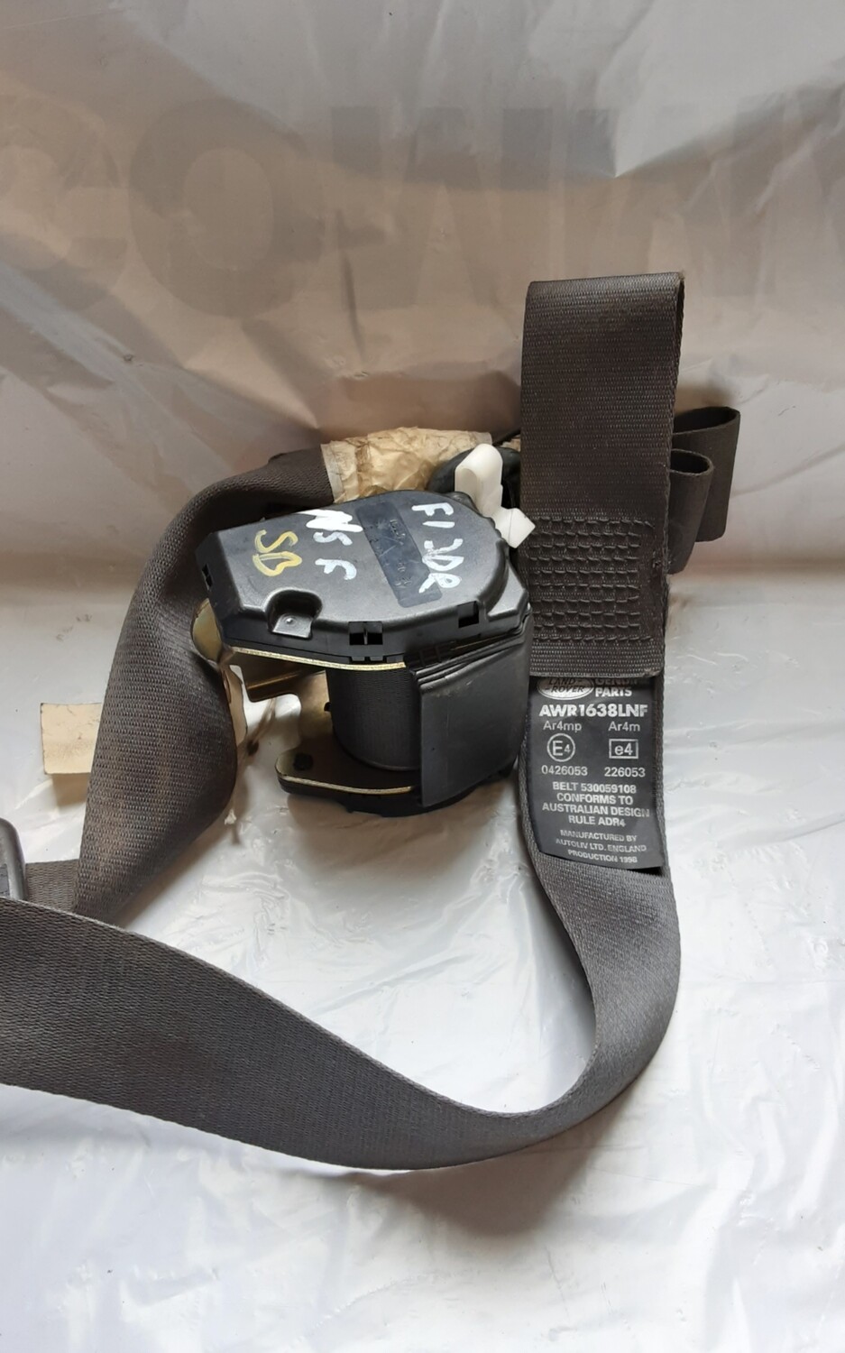 LAND ROVER FREELANDER 1 3 DOOR LEFT FRONT PASSENGER NSF SEATBELT AWR1638LNF