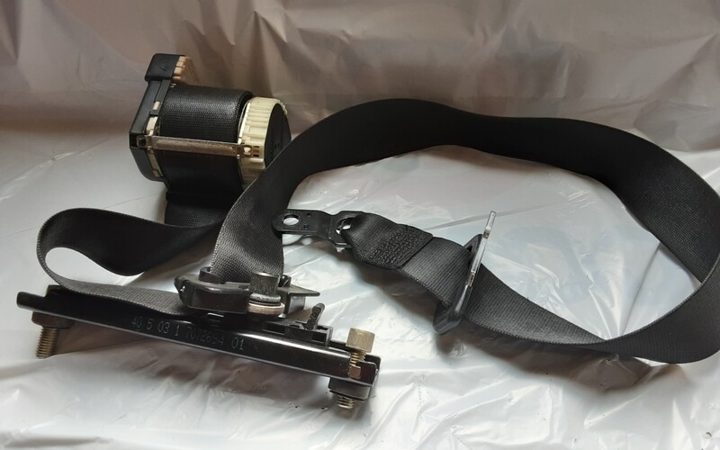 RANGE ROVER L322 OSF DRIVERS FRONT SEATBELT