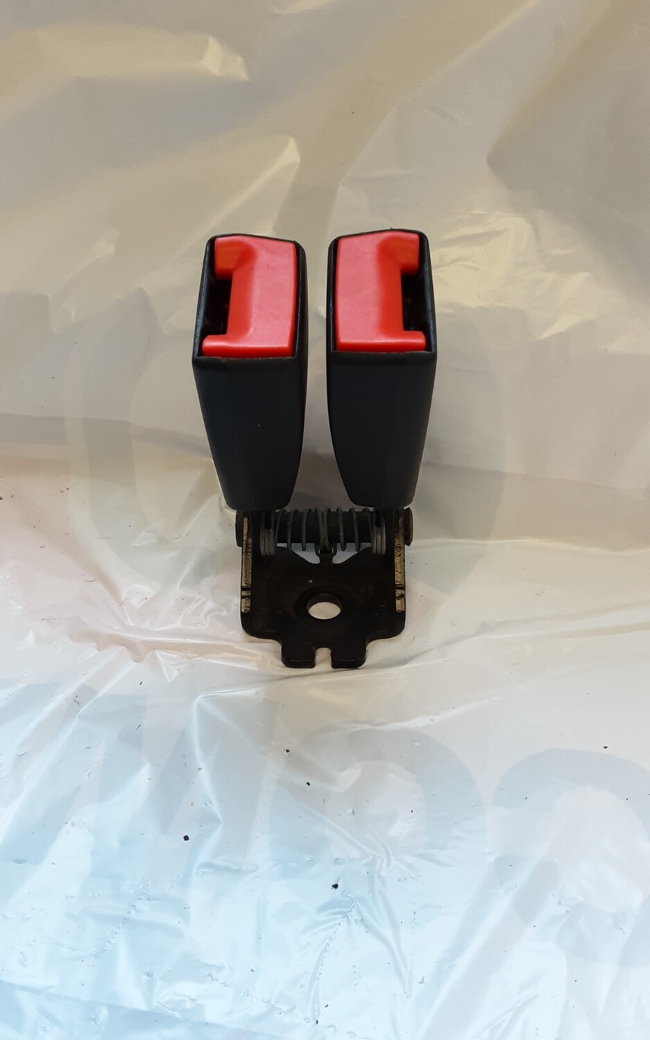 LAND ROVER FREELANDER 2 REAR MIDDLE DOUBLE SEATBELT BUCKLES 6G9N 613K21 HCW