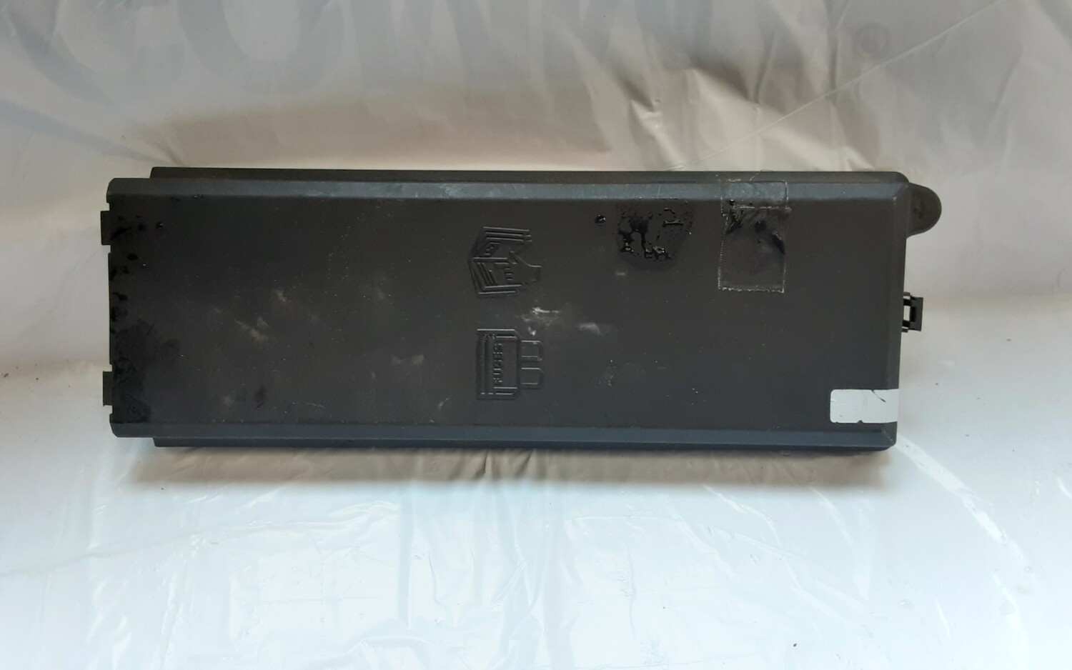 RANGE ROVER SPORT FUSEBOX LID COVER 490000072