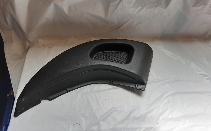 LAND ROVER FREELANDER 1 OS DRIVERS SIDE DASH RUBBER MAT BLACK FAH000190PMA