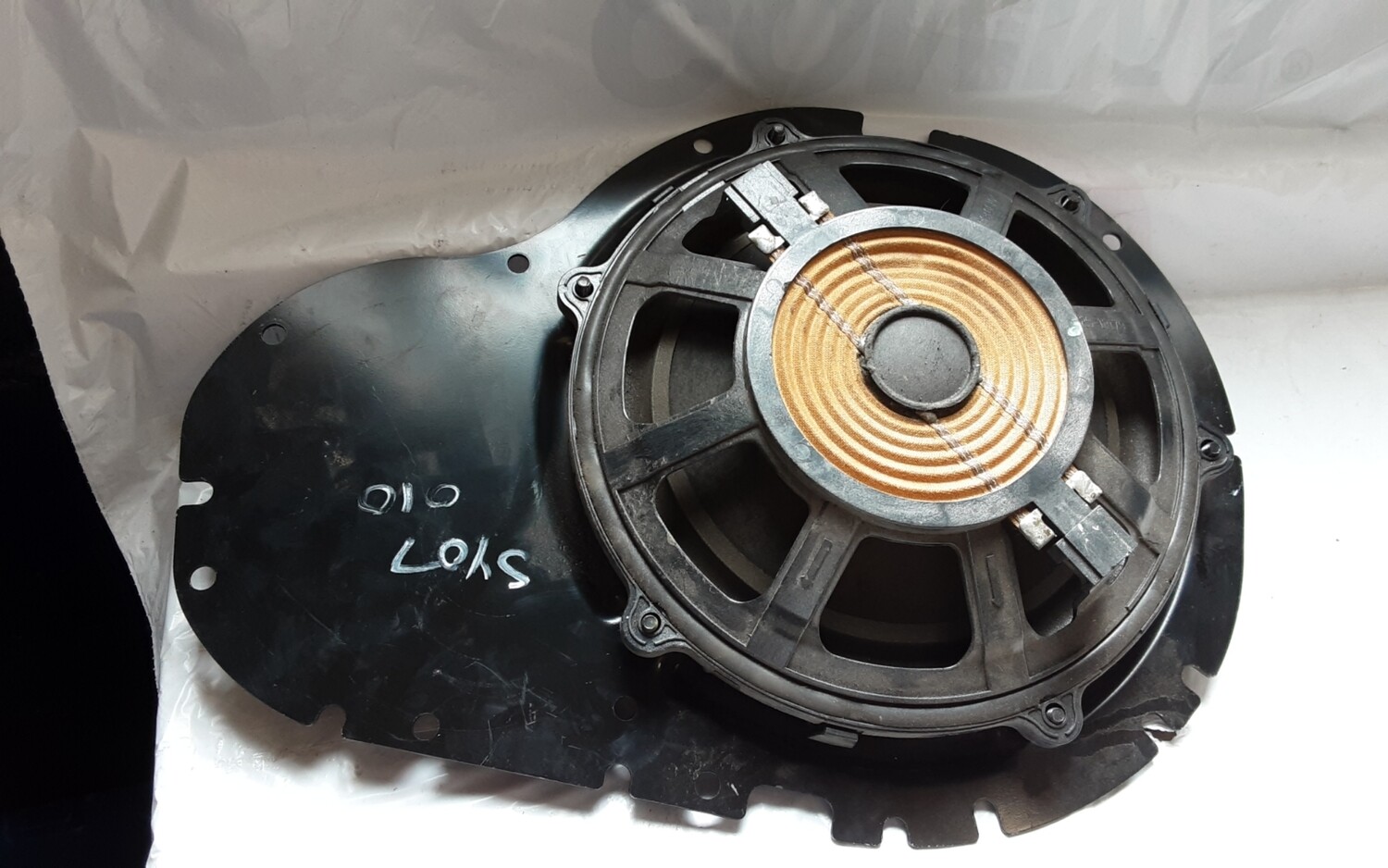 LAND ROVER DISCOVERY 3 TDV6 LOUDSPEAKER/BASS SUB WOOFER SPEAKER 25 12179