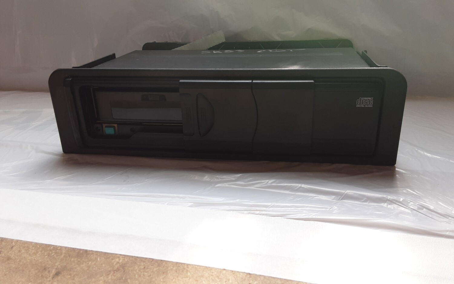 RANGE ROVER L322 ALPINE CD CHANGER XGE000120 1181172